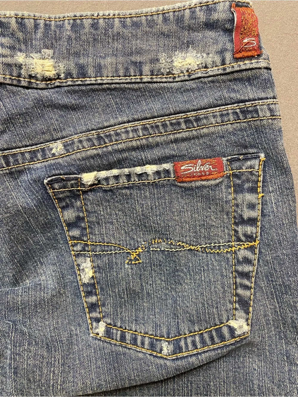 Silver Jeans Women's Tuesday Blue Bootcut Jeans Medium Wash Size 29/35